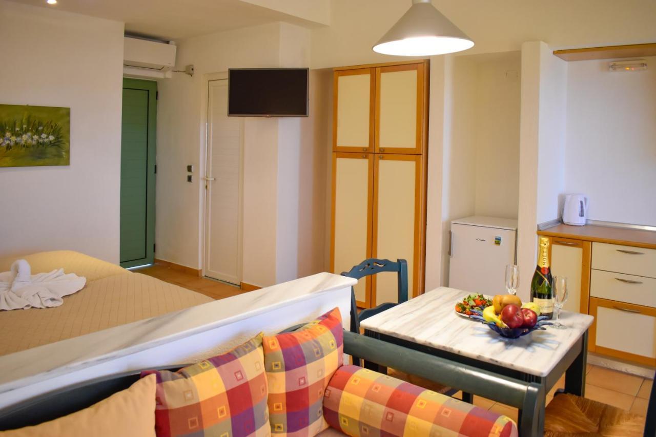 Hotel Dafni Скиатос Экстерьер фото