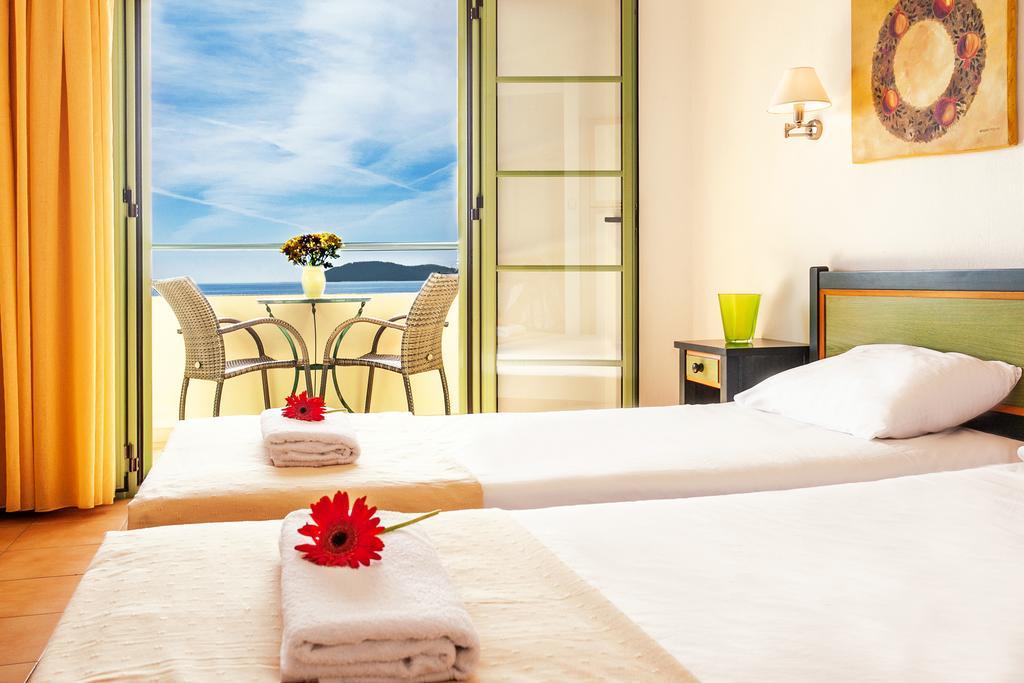 Hotel Dafni Скиатос Номер фото